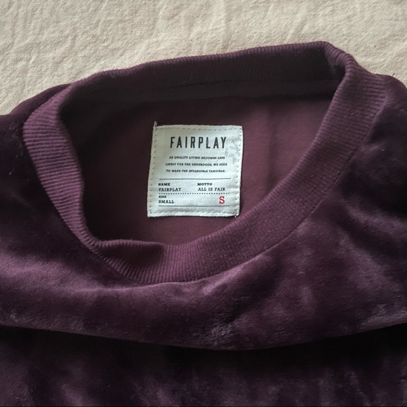 FAIRPLAY BEET VELVET SWEATER - Picture 6 of 10
